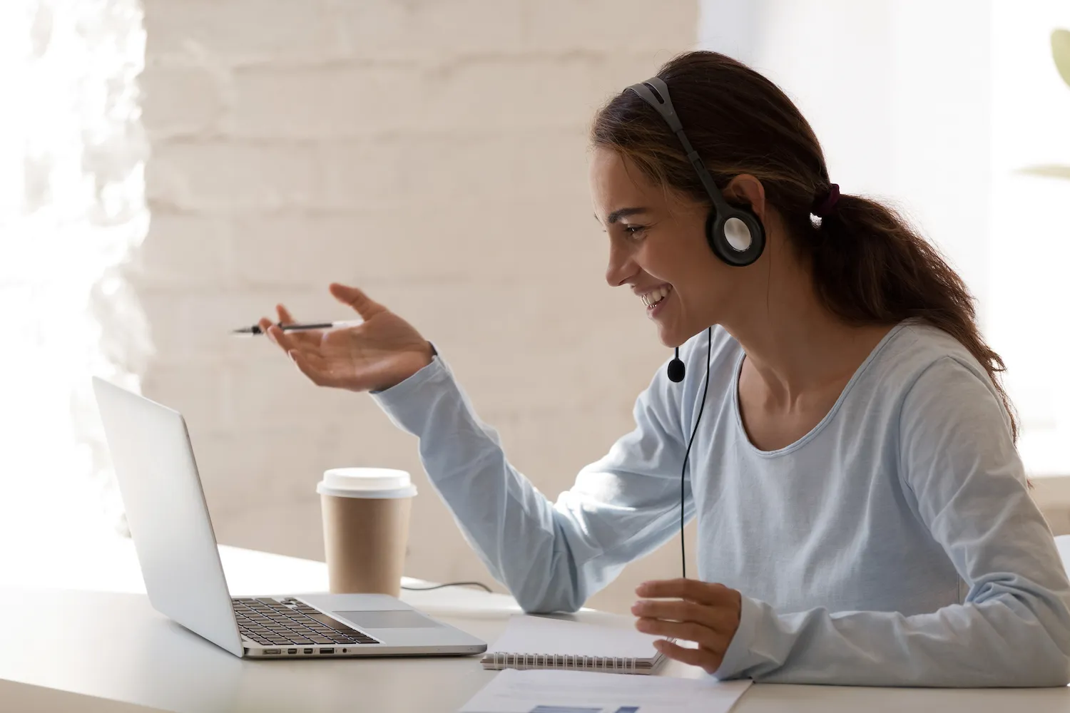 Bespoke business skills Live Virtual training UK Bespoke training using market specific, virtual and face to face classroom learning solutions. Experienced and talented expert training delivery teams enable us to meet business challenges for all types of organisation